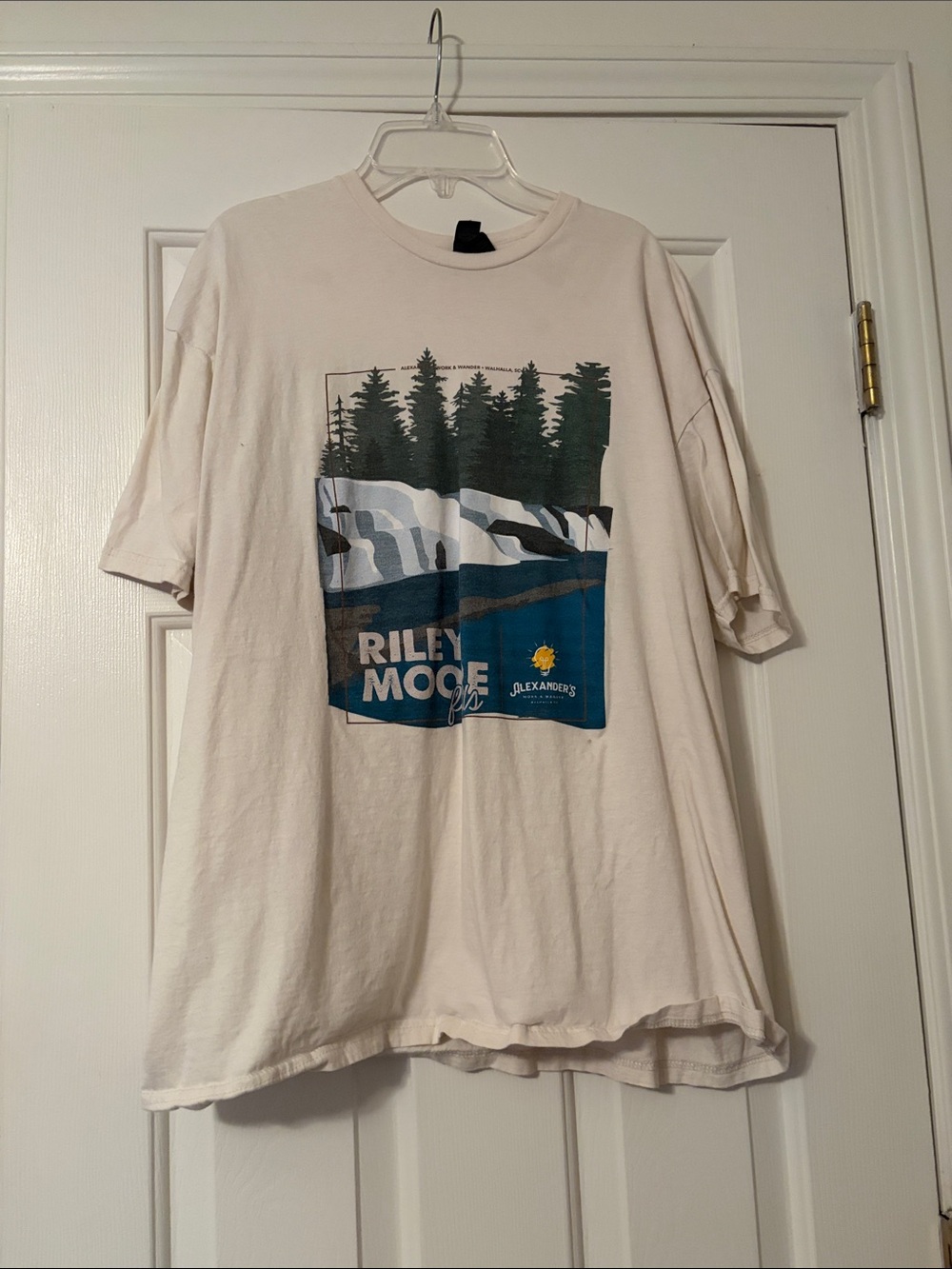 Riley Moore Graphic Crewneck T-Shirt - Cream